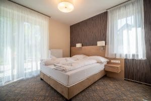 Easy-Hotel-szoba-heviz